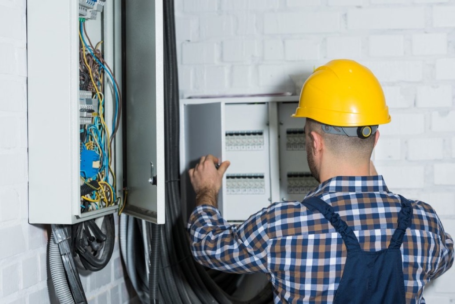 F&B electrical contractor